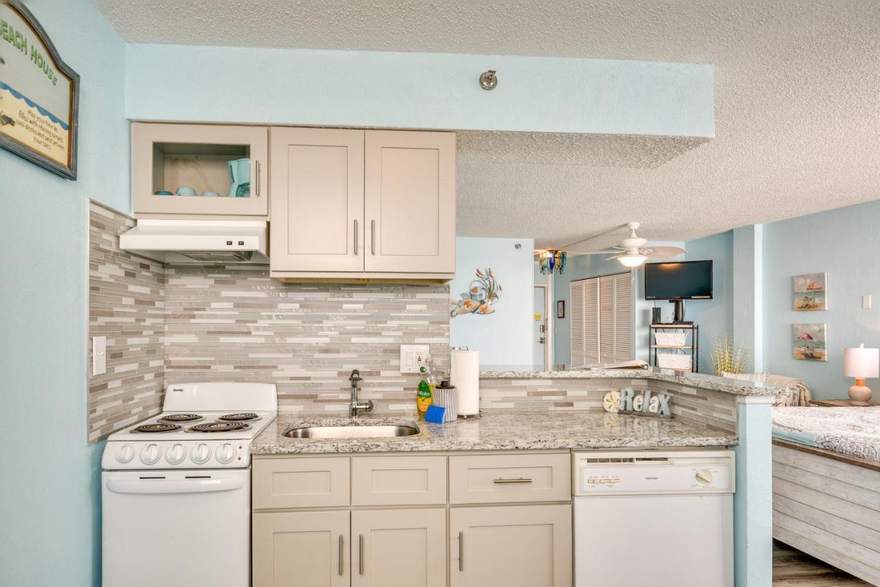 Updated Daytona Beach Oceanfront Studio! Екстериор снимка